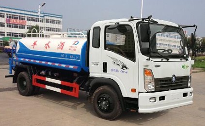 5噸綠化灑水車(chē)價(jià)格_重汽王牌5噸綠化灑水車(chē)廠家價(jià)格